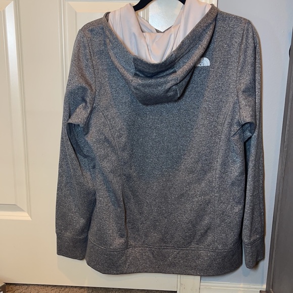 The north face hoodie - Picture 2 of 4